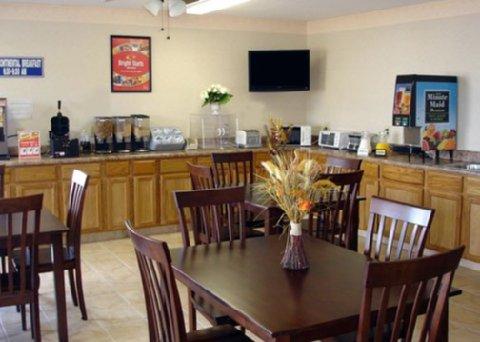 Americas Best Value Inn & Suites Мейкън Екстериор снимка